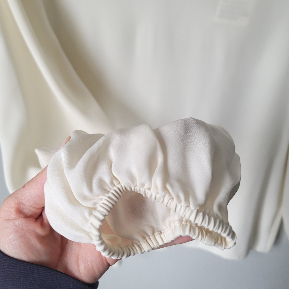 Ted Baker High Neck Keyhole Long Sleeve Blouse Size 4/US 10 In Cream NWT - Picture 3 of 9